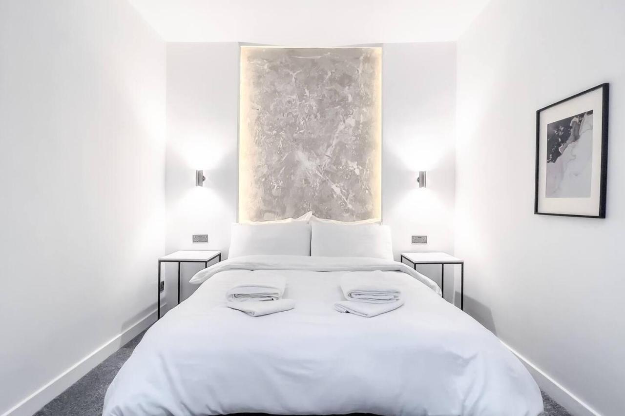 Stunning Luxury Apartment Near Motherwell ウィショウ エクステリア 写真